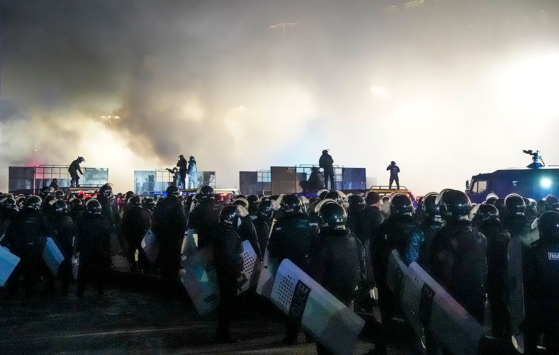 Протест, революція чи повстання - яскраві фото заворушень в Казахстані