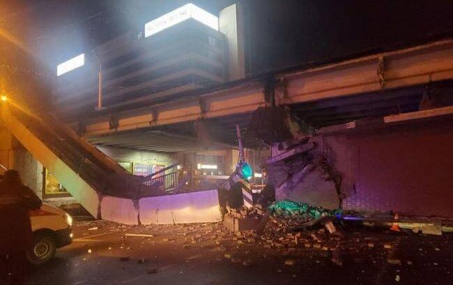 Пешеходный мост обрушился в центре Минска – фото и видео обвала