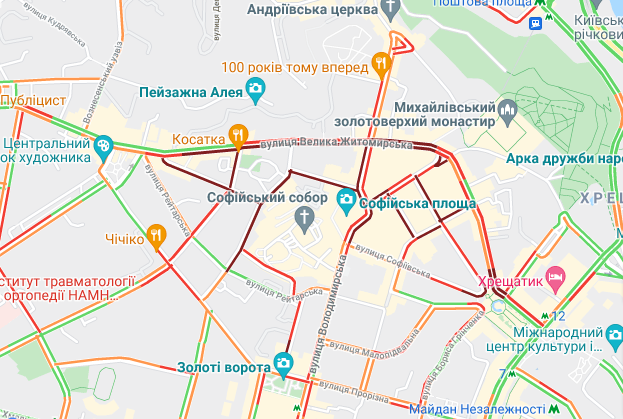 Центр Киева стоит в пробках из-за митинга сторонников Петра Порошенко, карта - Гугл