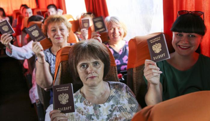 Россия использует для нападения на Украину паспортизацию в ОРДЛО — Зеленский