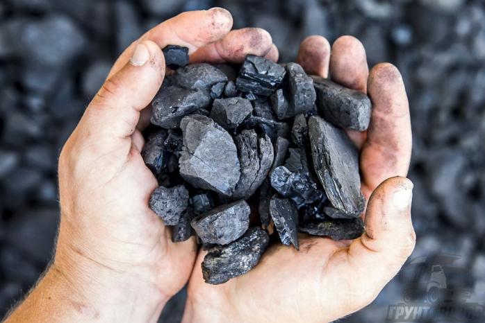 Поставки угля из шахт оккупированного Донбасса были отменены в 2015 году. Фото: 