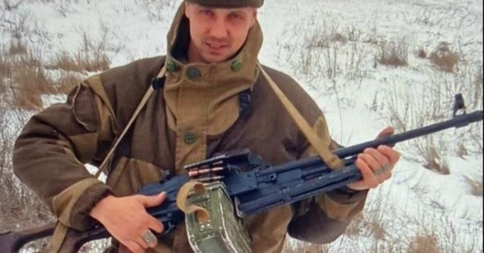 Бойовик російско-терористичних військ вийшов на позиції українських військових, фото: «Мілітарний»