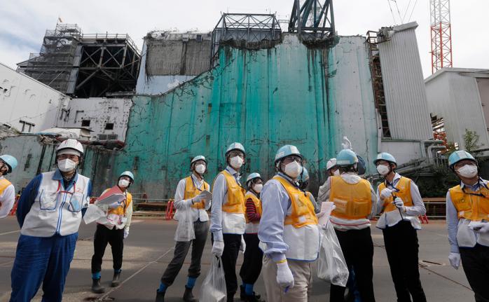 Аварійна АЕС «Фукусіма-1» «протекла» в Японії