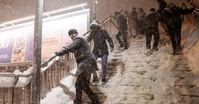 Наслідки негоди у Туреччині, фото: Hurriyet