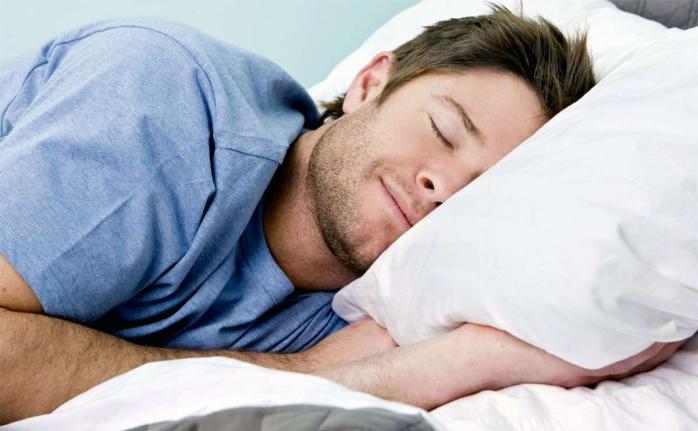 Что помогает спящему мозгу обрабатывать информацию, рассказали ученые. Фото: shwanoff.ru