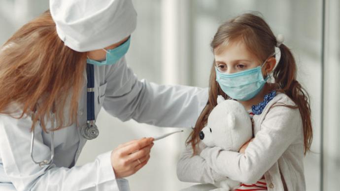 Хвилю коронавірусу серед дітей зареєстрували в Україні