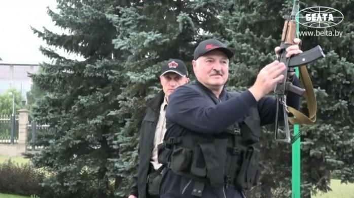 Саша, голос! Лукашенко заявил, что война с Украиной продолжалась бы три-четыре дня (ВИДЕО)