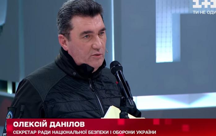 Данілов розповів, що відбувається на Донбасі