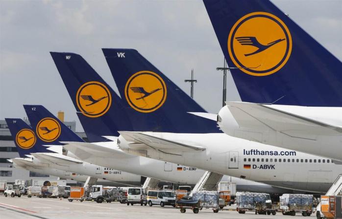 Немецкая авиакомпания приостанавливает все рейсы в Украину – подробности 