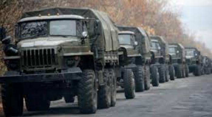 Свыше 100 военных грузовиков РФ движутся к границе Украины — Reuters