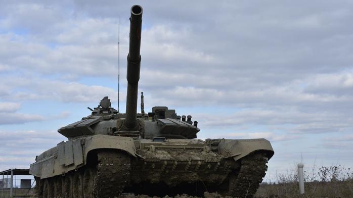 Російські танки розстріляли автобус із цивільними на Сумщині. Фото: 24tv.ua