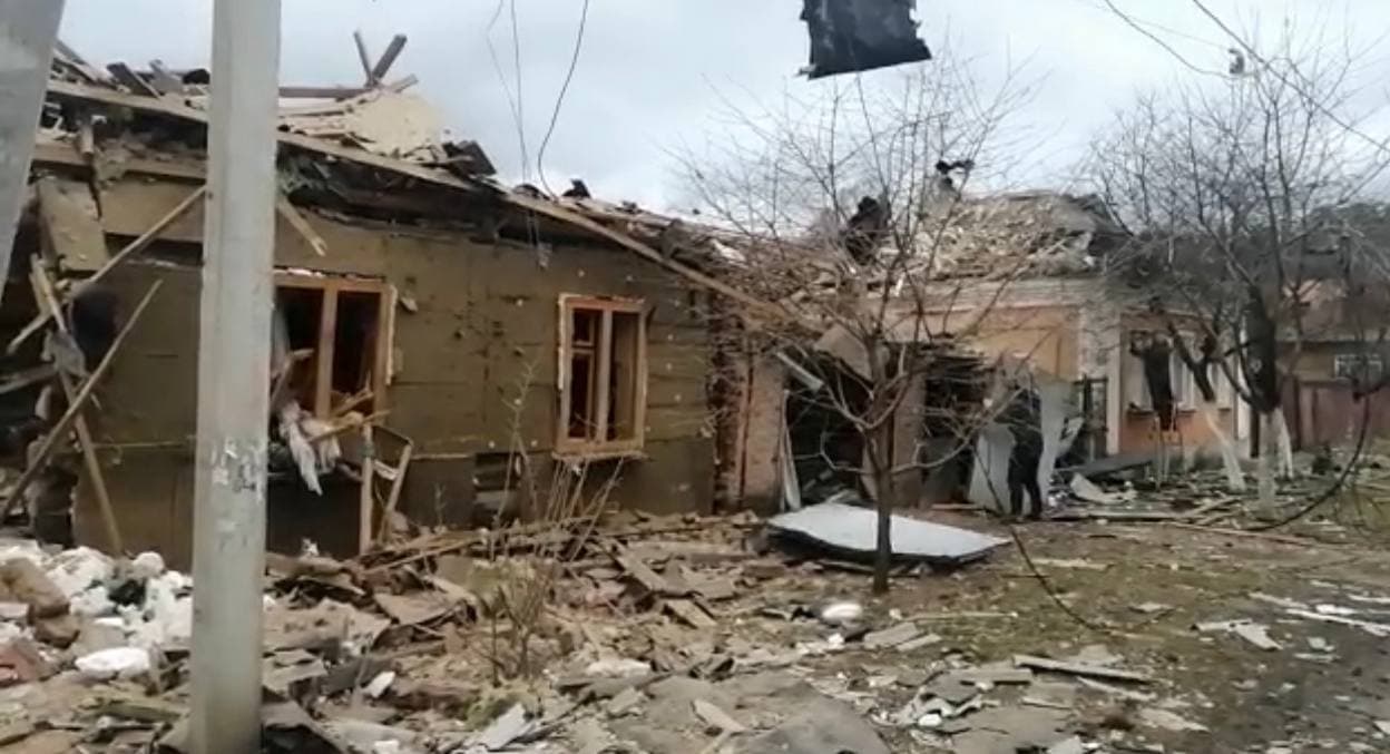 Авіація РФ атакувала житловий сектор у Чернігові. Фото: Чернігівська ОДА