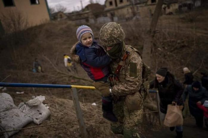 Війна в Україні – зі столиці евакуюють дітей з інвалідністю та сиріт