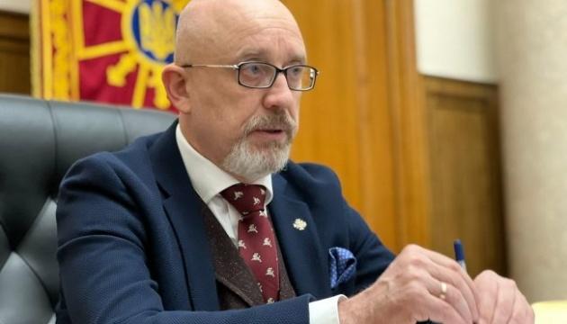 Олексій Резніков заявив про прогрес в поставках зброї для ЗСУ. Фото: ukrinform.com