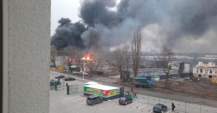 Наслідки бомбардувань Харкова, фото: ДСНС