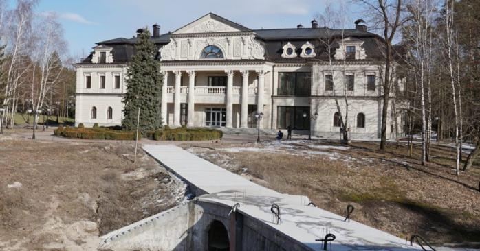 Дворец Медведчука показали изнутри. Фото: «Следствие.Инфо»