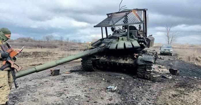 ВСУ показали уничтоженную колонну танков врага на видео. Фото: ВСУ