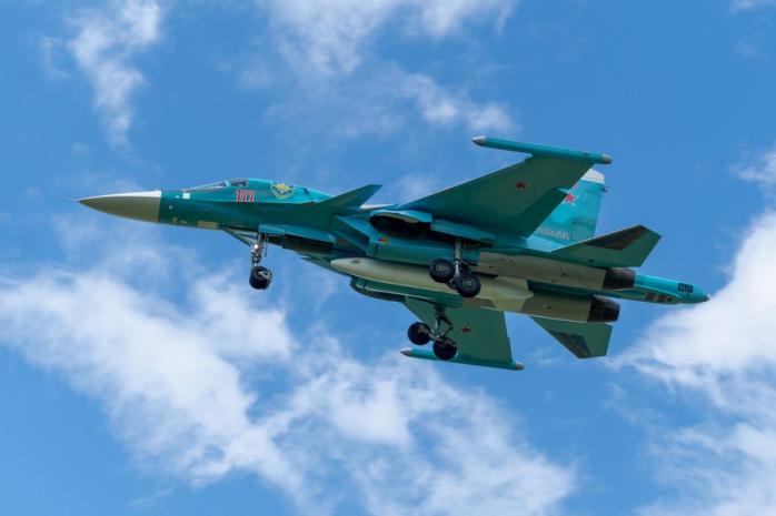 Російський винищувач-бомбардувальник Су-34. Фото: Рубрика