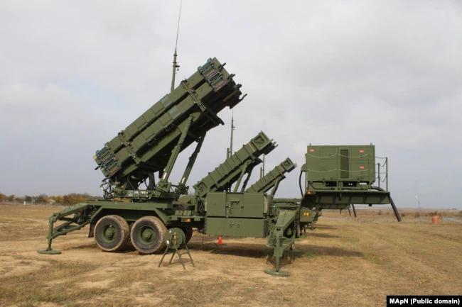 ПВО перехватила три из четырех ракет вблизи Ровно