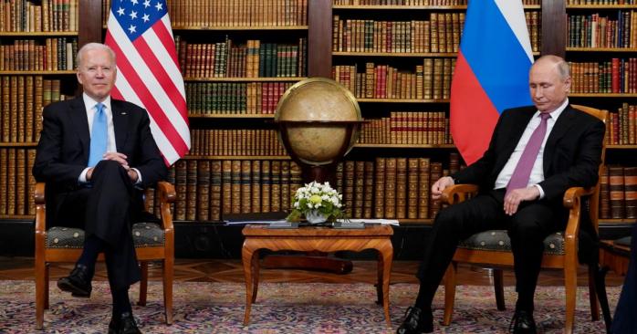 Джо Байден та Володимир Путін, фото: «Голос Америки»