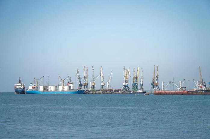Почти 100 продовольственных судов заблокировала россия в Черном море. Фото: