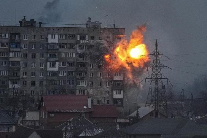 Рашисты продолжают бить из артиллерии по Чернигову и Харькову. Фото: 