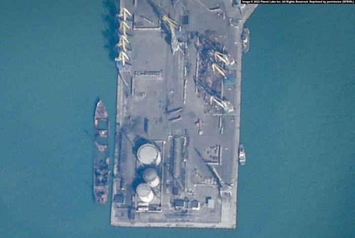 В Бердянке 24 марта затопили российский военный корабль «Саратов», фото: «Радіо Свобода»