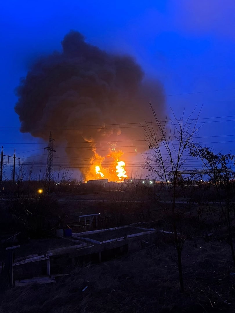Пожежа у російському Бєлгороді на нафтобазі. Фото: РІА Новости