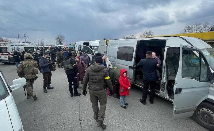 “Евакуюйтеся!” - влада звернулася до мешканців трьох областей