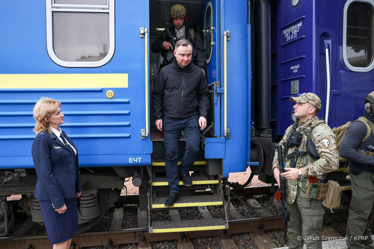 Президент Польщі Дуда на вокзалі в Києві