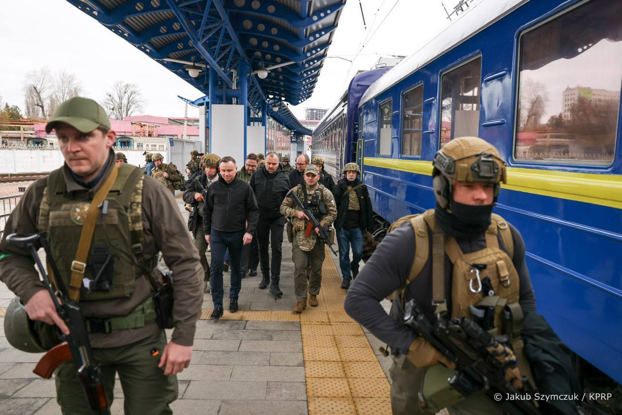 До Києва залізницею приїхали чотири президенти 