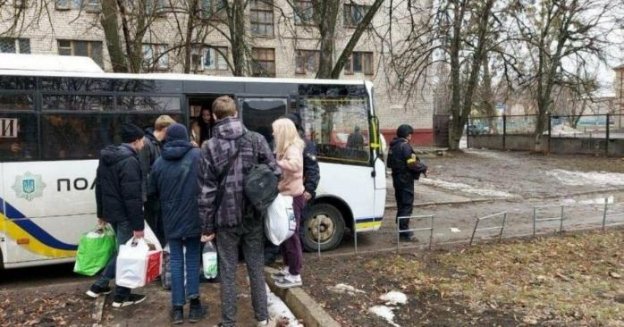 Україна продовжує евакуювати населення, фото: «ПравдаТУТ NEWS»