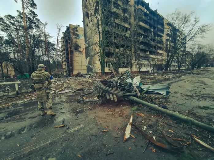 Нацгвардия уничтожила вражескую бронетехнику в Рубежном. Фото: