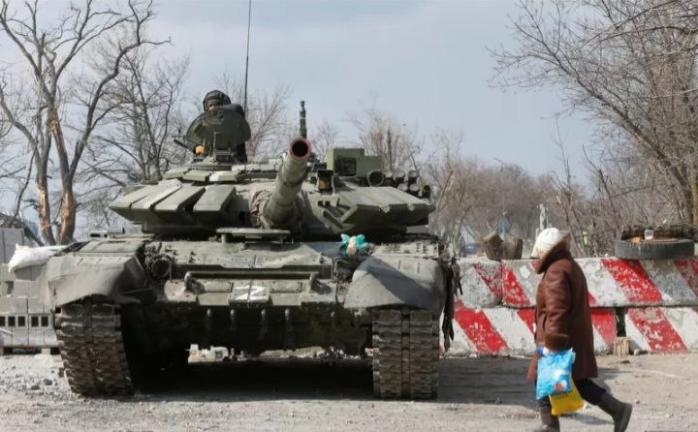 Битва за Донбас виснажить росіян - експерти проаналізували два місяці війни