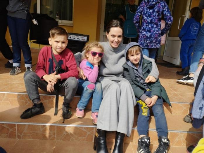 Анджелина Джоли во Львове – как прошел визит голливудской звезды (ФОТО, ВИДЕО)