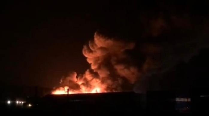 Пожары в россии - горят склады в нескольких областях
