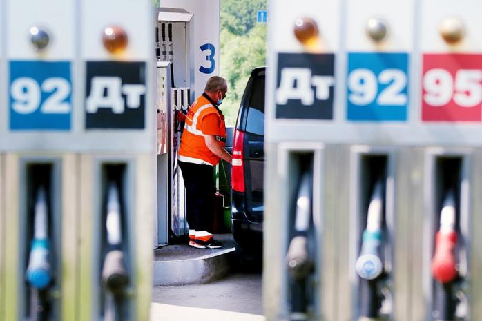 Кременчугский НПК не заработает до конца года, Кабмин повысил минимальные цены на бензин и дизтопливо