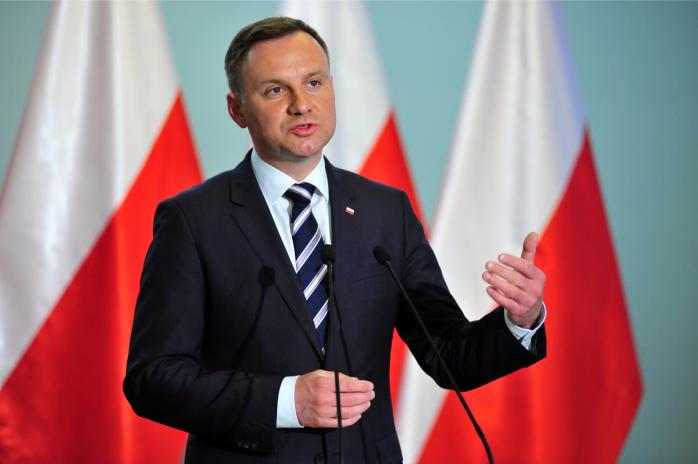 Президент Польщі закликав змусити росію виплачувати репарації Україні. Фото: regnum.ru