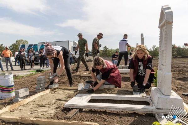  Своевременно и актуально - в россии провели конкурс по украшению могил 