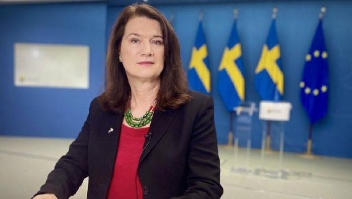 Міністр закордонних справ Швеції Анн Лінде підписала заявку на вступ країни до НАТО