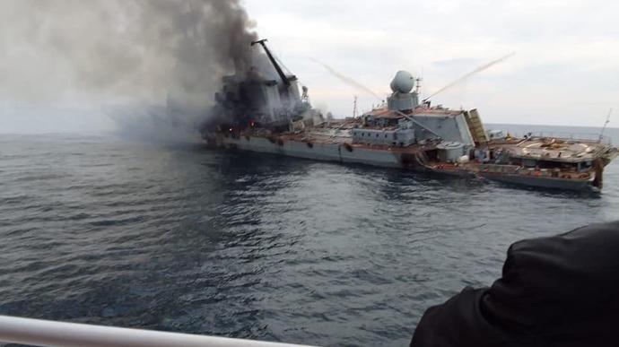 Море викинуло на берег артефакти крейсера-потопельника "Москва"