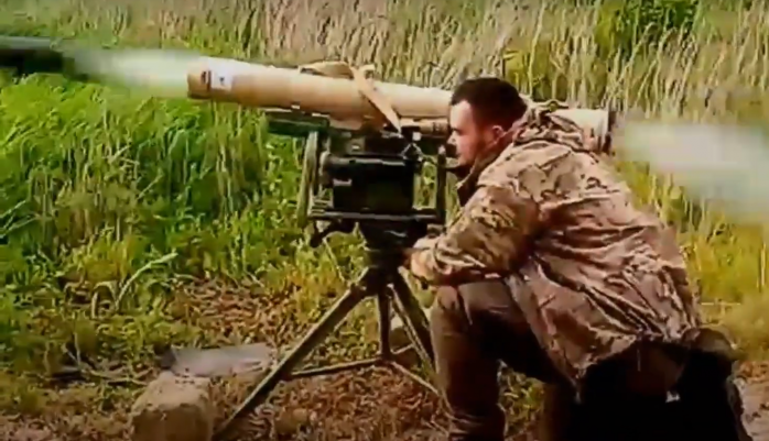 Нацгвардієць Халк спалив російську бронетехніку з "Корсара" на відстані 2,5 км, скріншот відео