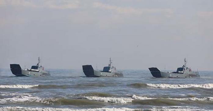 Рашисты подтянули в Черное море еще одного носителя крылатых ракет
