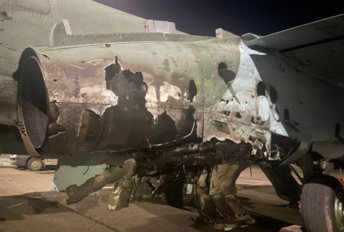 Российские летчики показали последствия попадания в Су-25 ракеты украинского ПЗРК