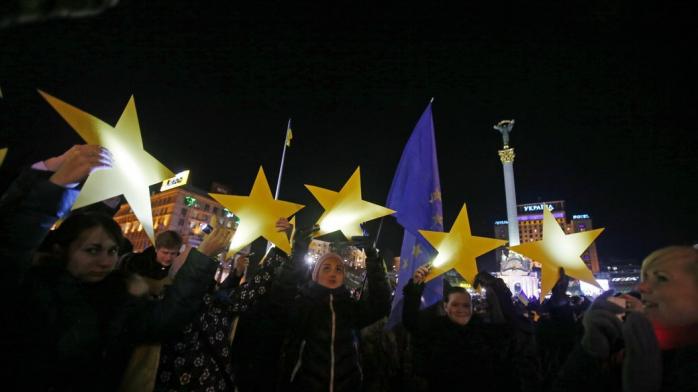 Европарламент принял резолюцию о предоставлении Украине и Молдове статуса кандидатов на вступление в ЕС