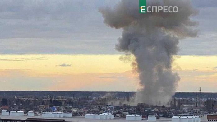 ВСУ уничтожили склад боеприпасов россиян в Чернобаевке - детонацию слышно и видно в Херсоне 