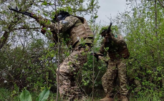 Окупанти ганебно втікали після відбиття атаки поблизу Мар’їнки. Фото: 