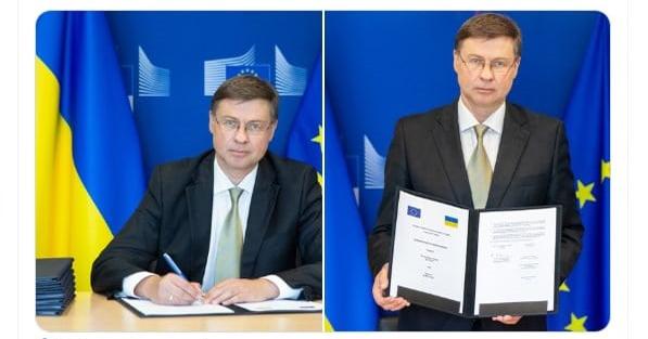 ЕС и Украина подписали меморандум о 1 млрд евро помощи. Фото: Валдис Домбровскис