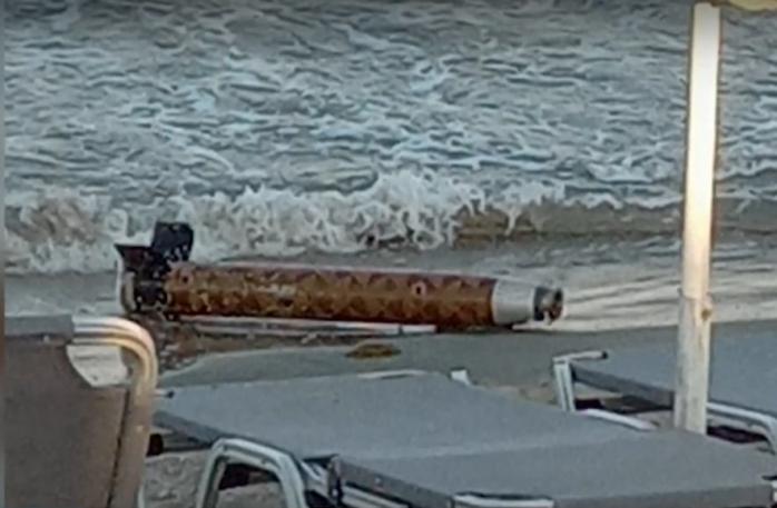 На пляж болгарского курорта выбросило ускоритель ракеты ЗРК «Панцирь-С1» 