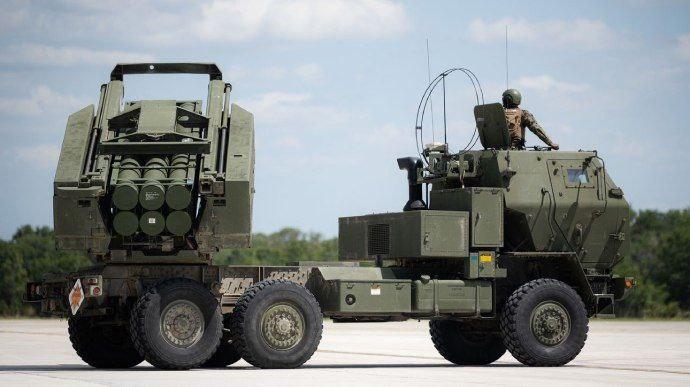 HIMARS, боеприпасы и дроны-камикадзе – США объявили о новом пакете помощи ВСУ